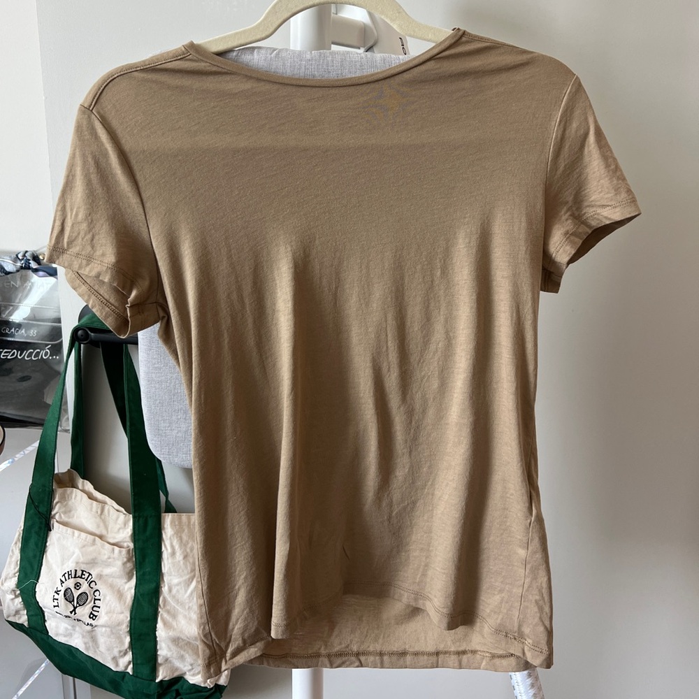 Banana republic t shirt